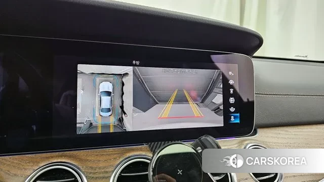 Mercedes-Benz E-Class W213 2022 Белый из Кореи, фото 6