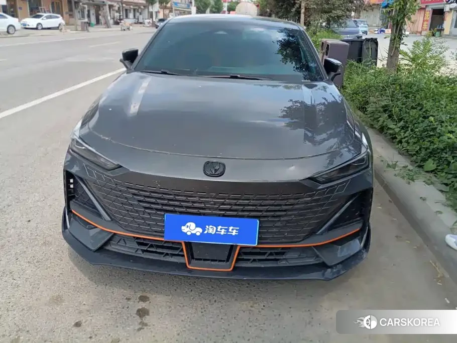 Chang'an UNI-V 2024 Silver/gray из Китая, фото 6