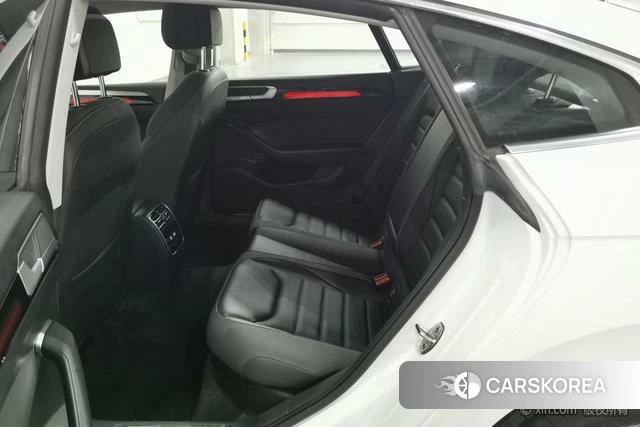 Volkswagen CC 2023 Белый из Китая, фото 6