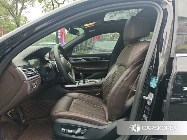 BMW 7 series 2020 Черный из Китая, фото 6