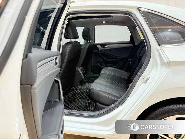 Volkswagen Sagitar 2024 Белый из Китая, фото 6