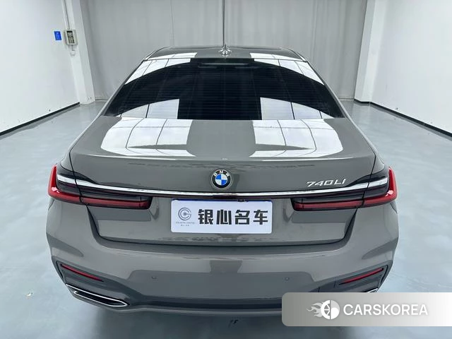 BMW 7 series 2021 Темно-серый из Китая, фото 6