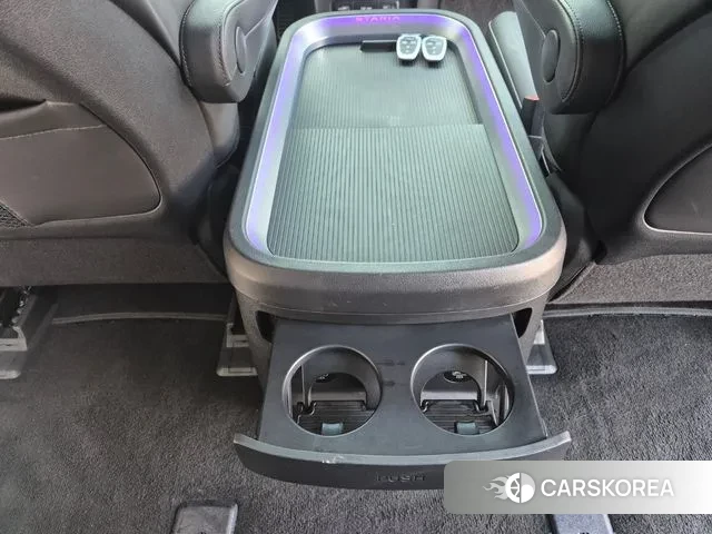 Hyundai Staria 2022 Белый из Кореи, фото 6