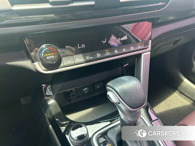 Kia Seltos 2021 Белый из Кореи, фото 6