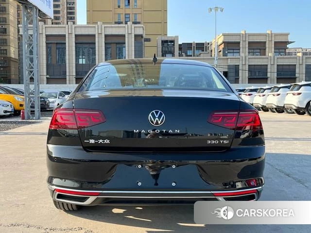 Volkswagen Magotan 2025 Черный из Китая, фото 6