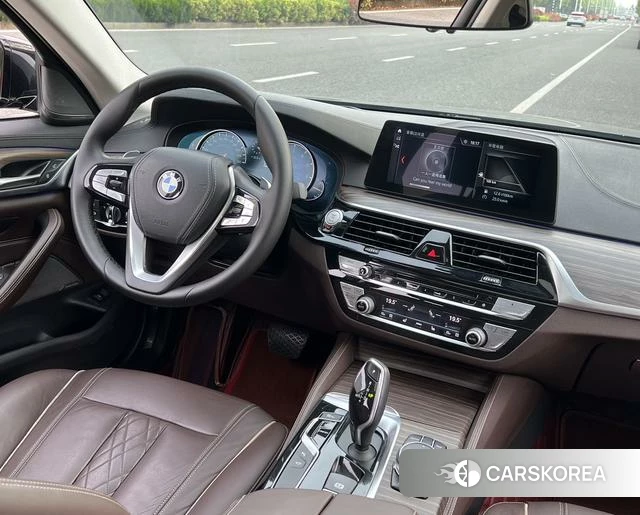 BMW 5 series 2019 Черный из Китая, фото 6