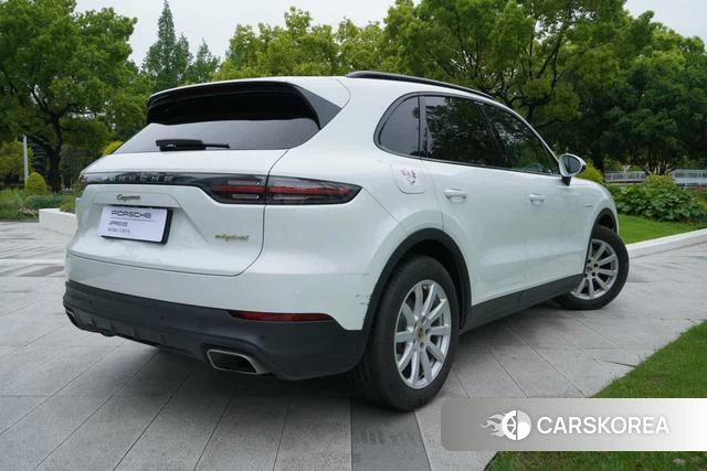 Porsche Cayenne E-Hybrid 2019 Белый из Китая, фото 6