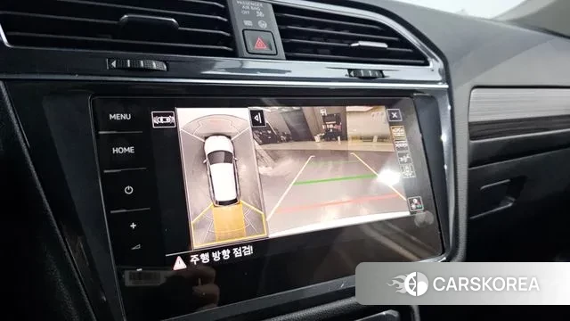 Volkswagen Tiguan Allspace 2023 Белый из Кореи, фото 6