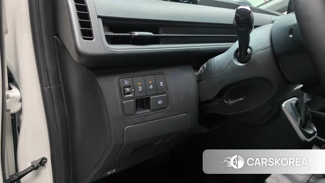 Hyundai Staria 2025 Белый из Кореи, фото 6