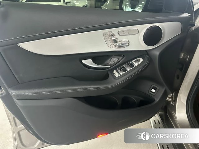 Mercedes-Benz GLC-Class X253 2022 Серебряный из Кореи, фото 6