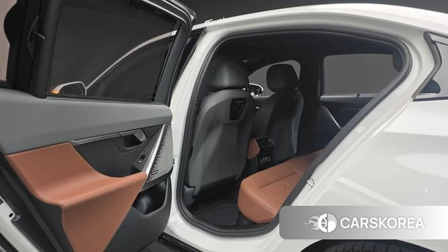 BMW 5 Series (G60) 2025 Белый из Кореи, фото 6