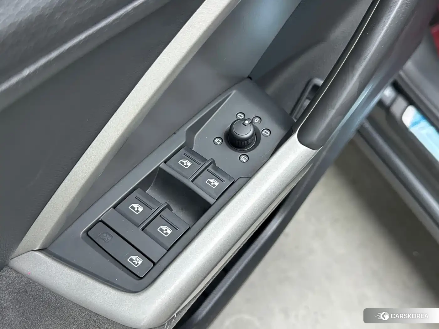 Audi Q3 2022 Silver/gray из Китая, фото 6