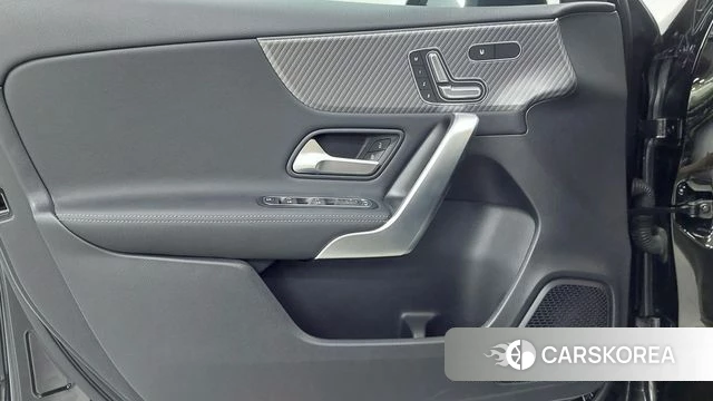 Mercedes-Benz A-Class W177 2025 Черный из Кореи, фото 6