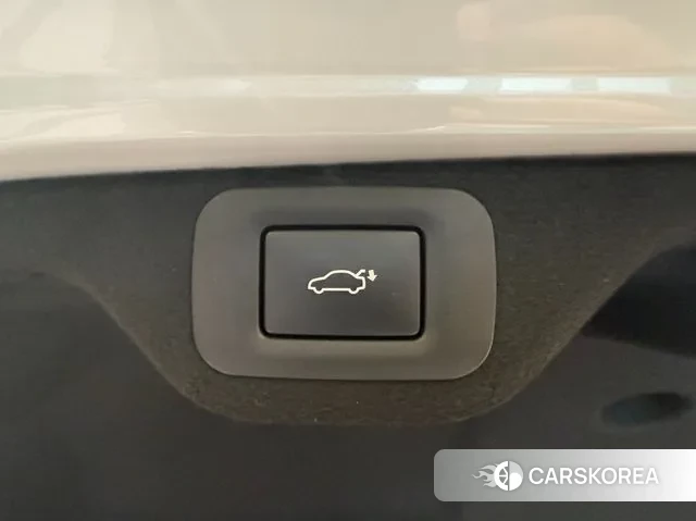 Lexus ES300h 7th generation 2025 Белый из Кореи, фото 6