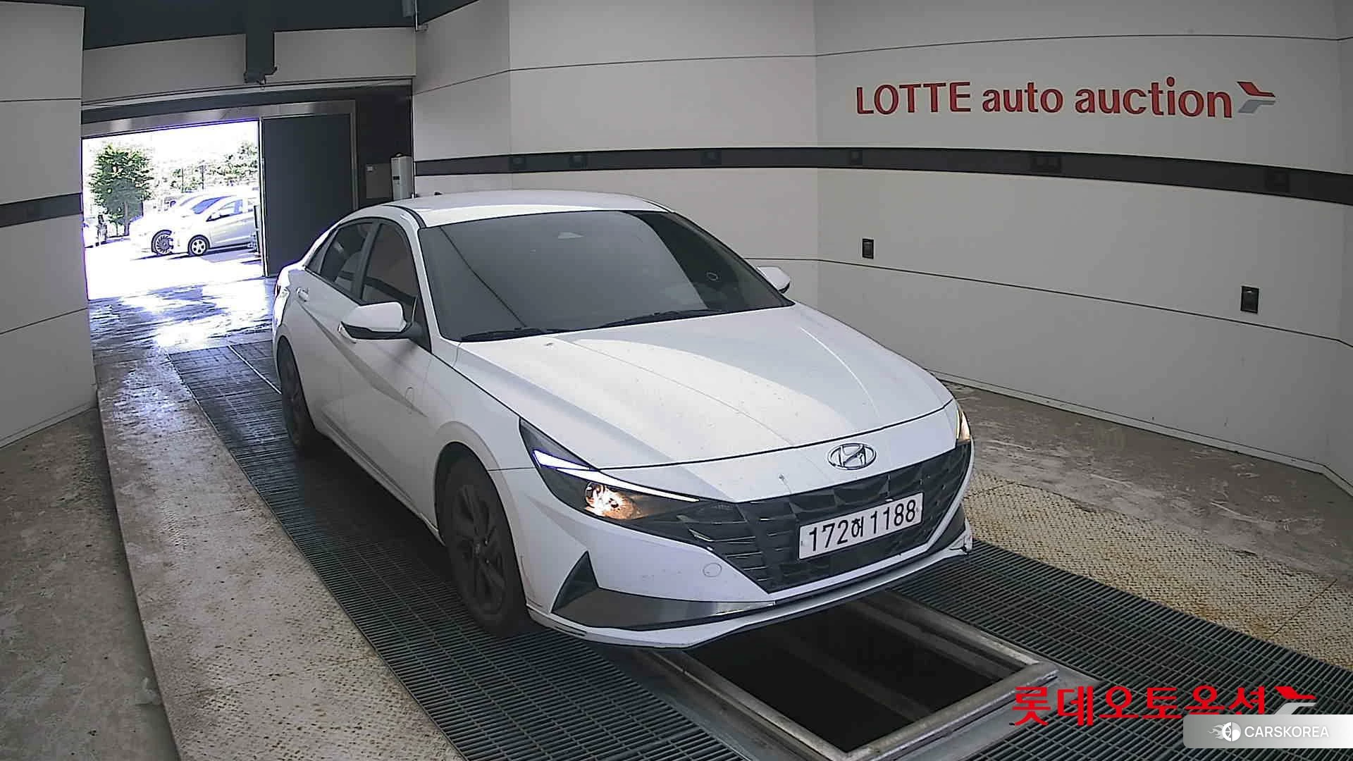 Hyundai Avante Hybrid 2023 Polar White из Кореи, фото 6