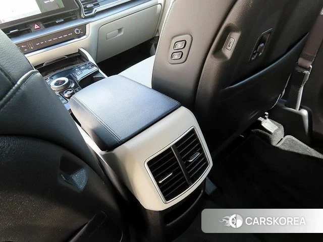 Kia Sportage 5th Generation 2022 Белый из Кореи, фото 6