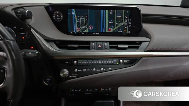 Lexus ES300h 7th generation 2021 Черный из Кореи, фото 6