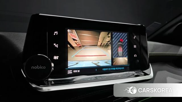 Peugeot e-208 second Generation 2023 Белый из Кореи, фото 6