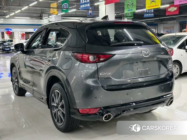 Mazda CX-5 2021 Темно-серый из Китая, фото 6