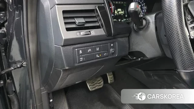 Ssangyong The New Rexton Sports Cannes 2021 Серый из Кореи, фото 6