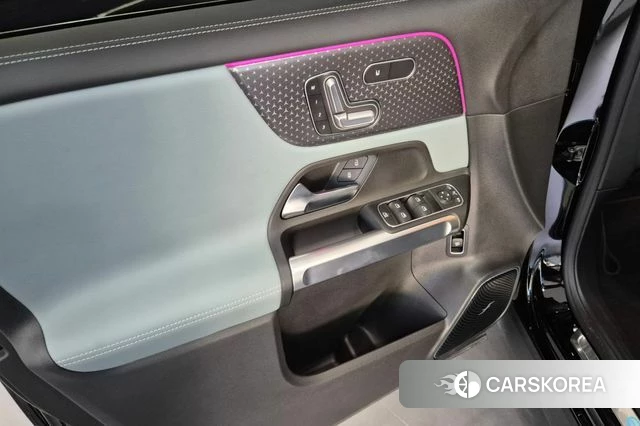 Mercedes-Benz EQB X243 2026 Черный из Кореи, фото 6