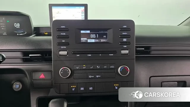 Hyundai Staria 2023 Серебряный из Кореи, фото 6