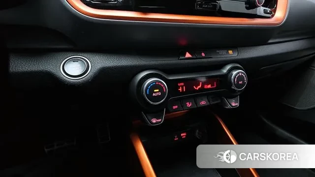 Kia Stonic 2018 Синий из Кореи, фото 6