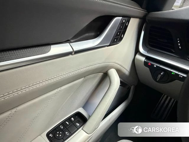 Porsche 911(992) 2022 Небесно-голубой из Кореи, фото 6
