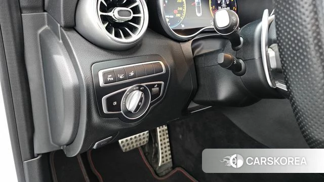 Mercedes-Benz C-Class W205 2019 Белый из Кореи, фото 6