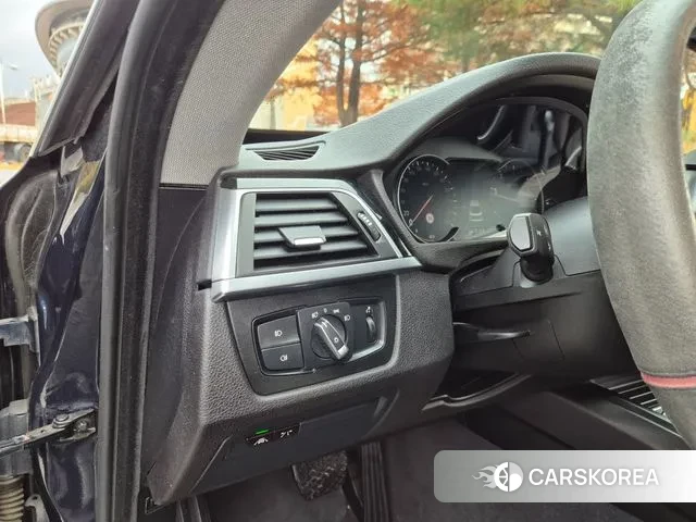 BMW 3 Series GT (F34) 2020 Синий нефрит из Кореи, фото 6