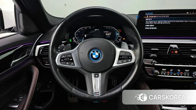 BMW 5 Series (G30) 2022 Белый из Кореи, фото 6