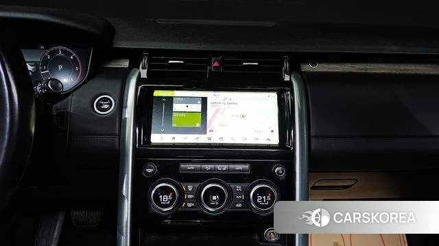 Land Rover Discovery 5 2018 Черный из Кореи, фото 6