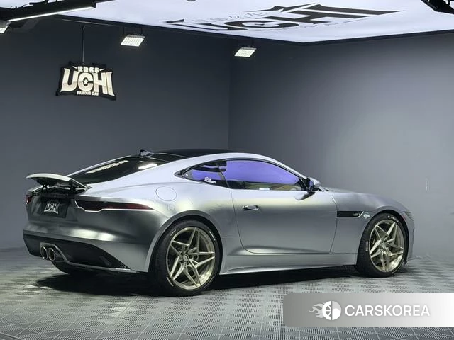 Jaguar F-TYPE 2024 Серебристо-серый из Китая, фото 6
