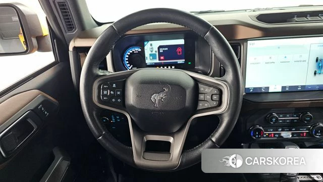 Ford Bronco 6th Generation 2022 Желтый из Кореи, фото 6