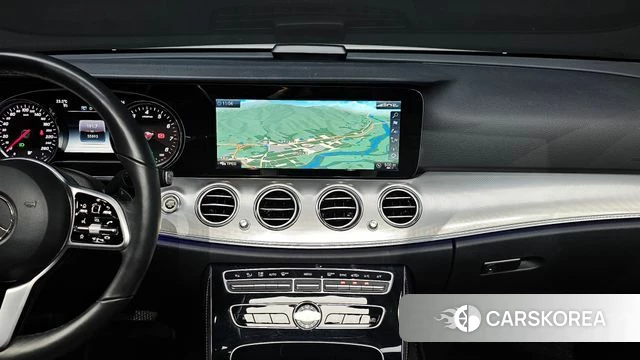 Mercedes-Benz E-Class W213 2019 Белый из Кореи, фото 6