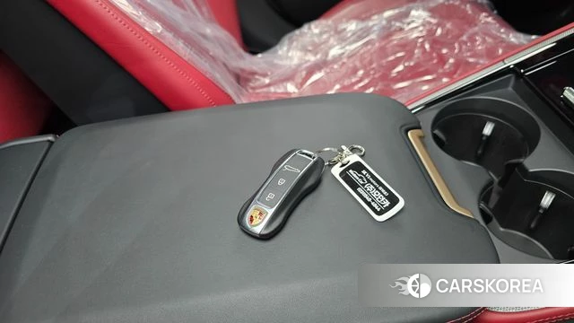 Porsche Panamera (976) 2025 Серебряный из Кореи, фото 6