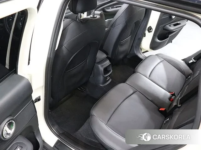 Mini Cooper Clubman 2019 Белый из Кореи, фото 6