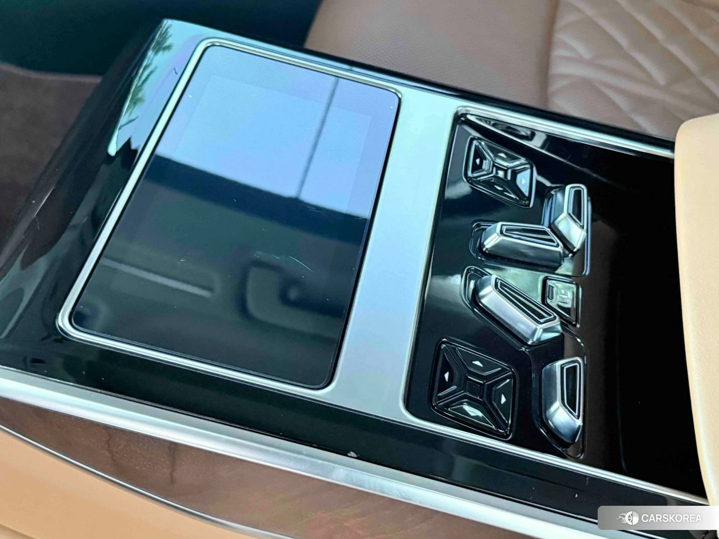 Audi A8 2022 Черный из Китая, фото 6