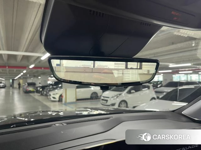 Cadillac Escalade 5th Generation 2026 Черный из Кореи, фото 6
