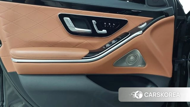 Mercedes-Benz S-Class W223 2023 Черный из Кореи, фото 6