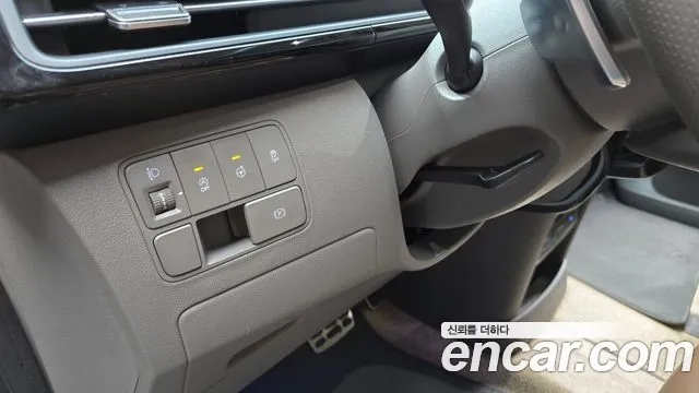 Hyundai Staria 2023 Белый из Кореи, фото 6