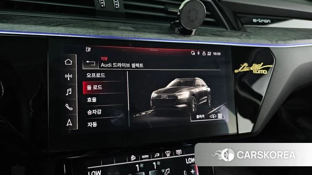 Audi e-Tron 2021 Черный из Кореи, фото 6
