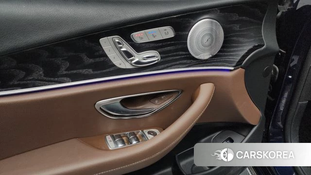 Mercedes-Benz E-Class W213 2019 Синий из Кореи, фото 6