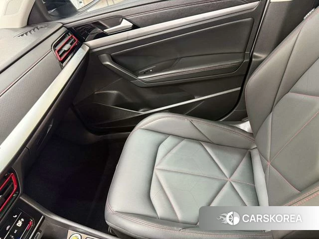 Volkswagen Lavida 2023 Белый из Китая, фото 6