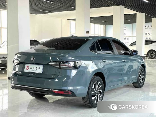 Volkswagen Lavida 2023 Синий из Китая, фото 6