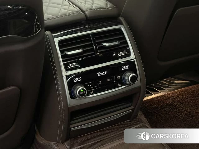 BMW 7 series 2022 Черный из Китая, фото 6
