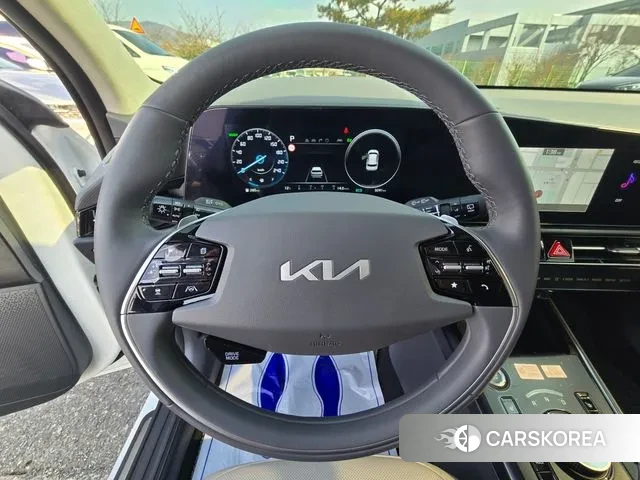 Kia Di Ol Nu Niro 2025 Белый из Кореи, фото 6