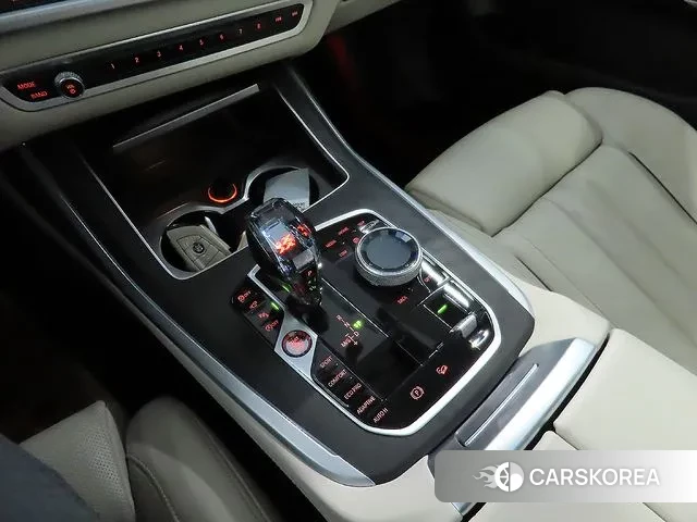 BMW X7 (G07) 2021 Черный из Кореи, фото 6