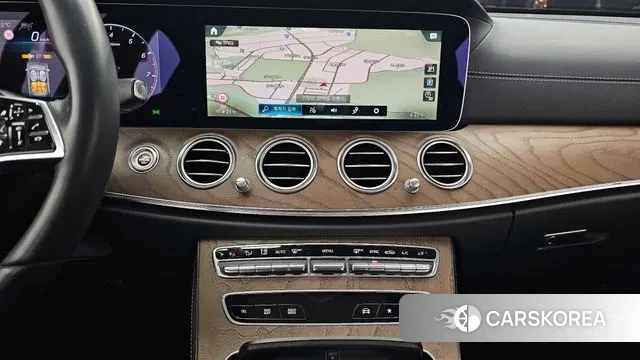 Mercedes-Benz E-Class W213 2021 Белый из Кореи, фото 6