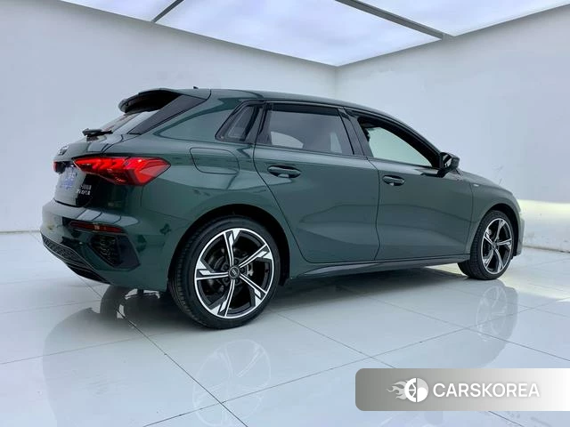 Audi A3 2023 Зеленый из Китая, фото 6